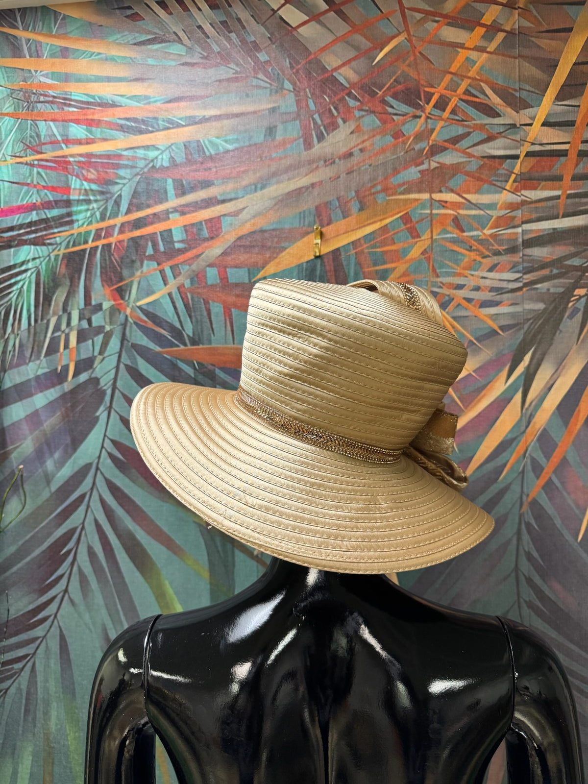 Hat Champagne