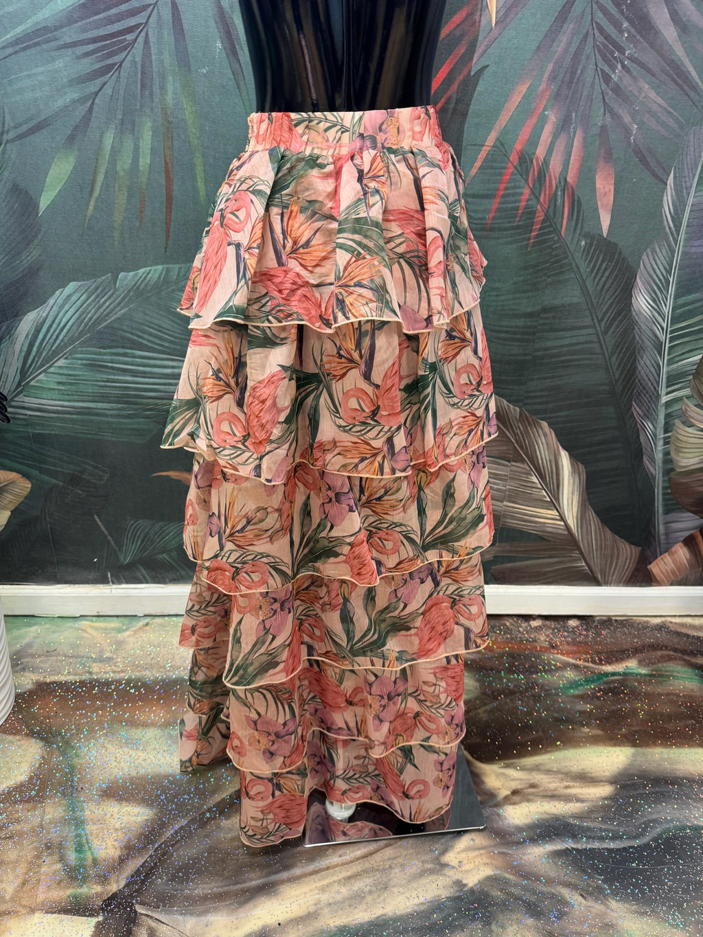 Ruffle HiLo Pant